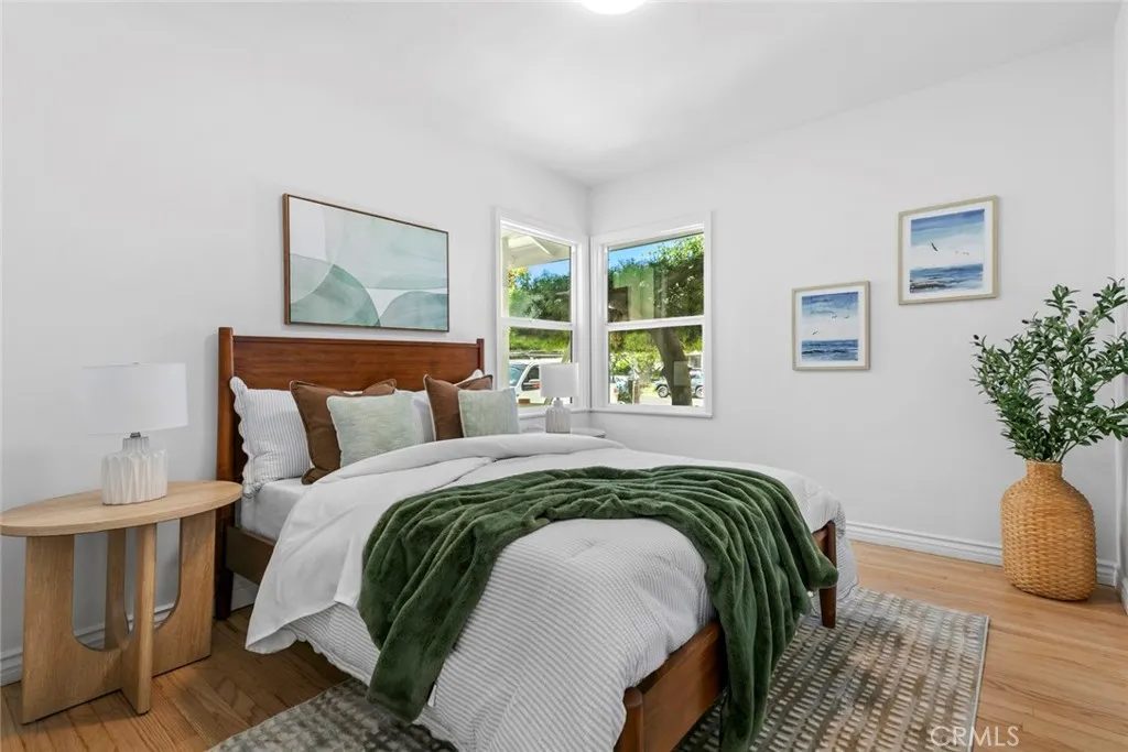 6454 Baird Avenue, Reseda, California 91335 home-pic-34